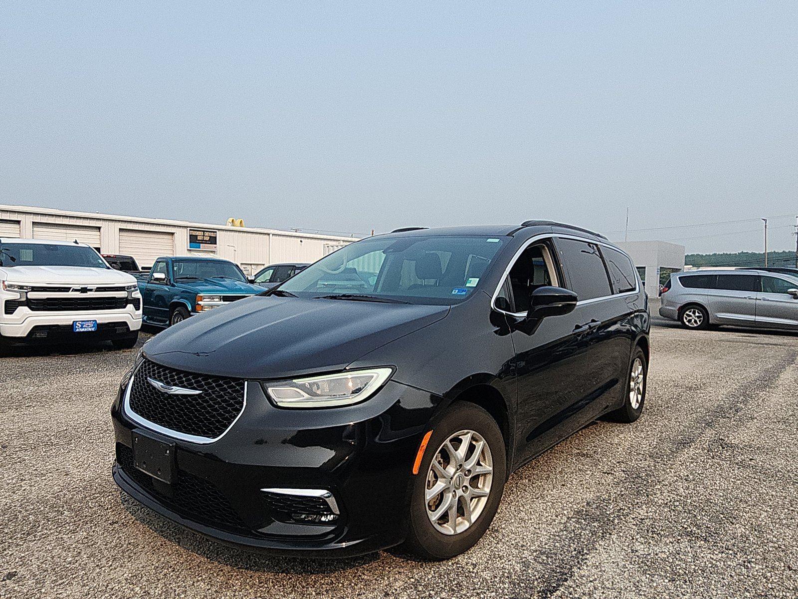 2022 Chrysler Pacifica Touring L FWD