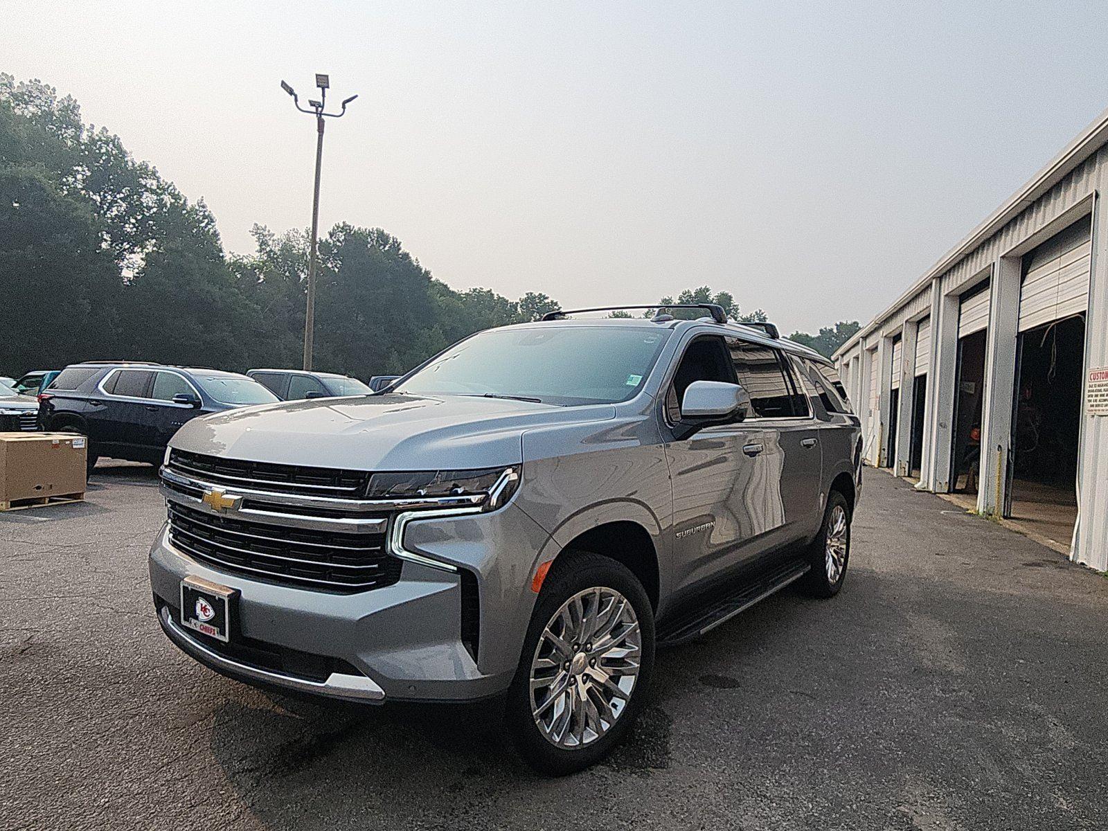 Sterling Gray Metallic 2024 Chevrolet Suburban SUV / Crossover Four-Wheel Drive Automatic