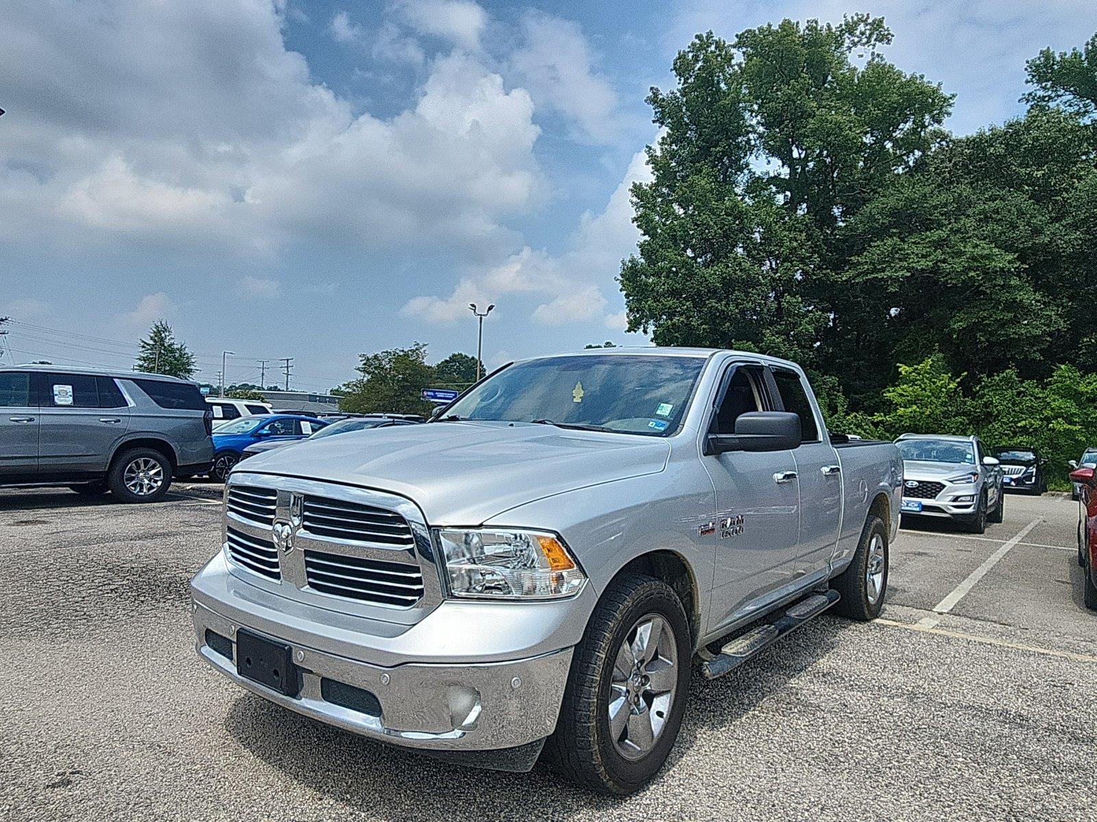 Bright Silver Metallic Clearcoat 2015 RAM 1500 Pickup Truck Four-Wheel Drive 8-Speed Automatic