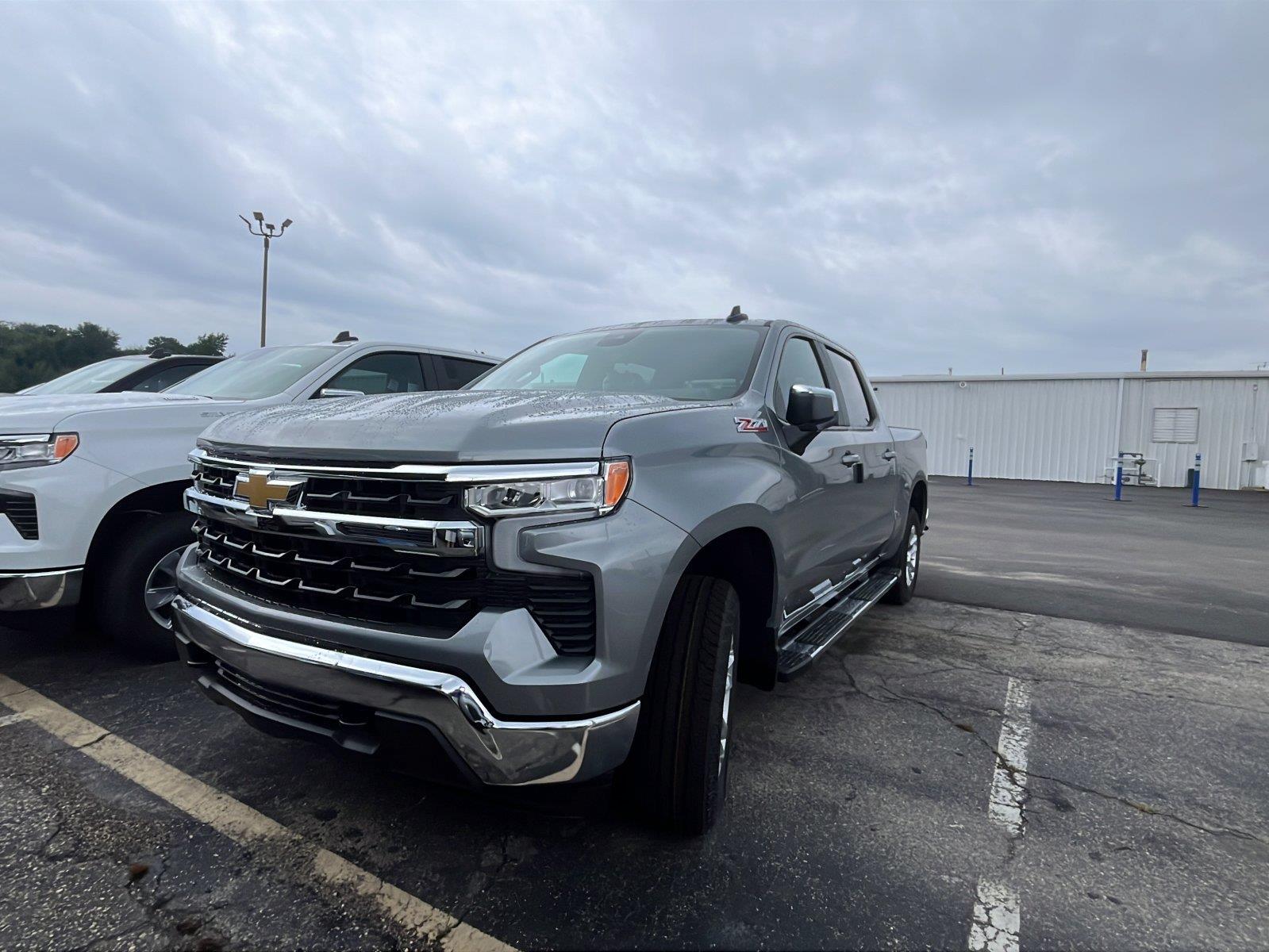Sterling Gray Metallic 2026 Chevrolet Silverado 1500 Pickup Truck Four-Wheel Drive Automatic
