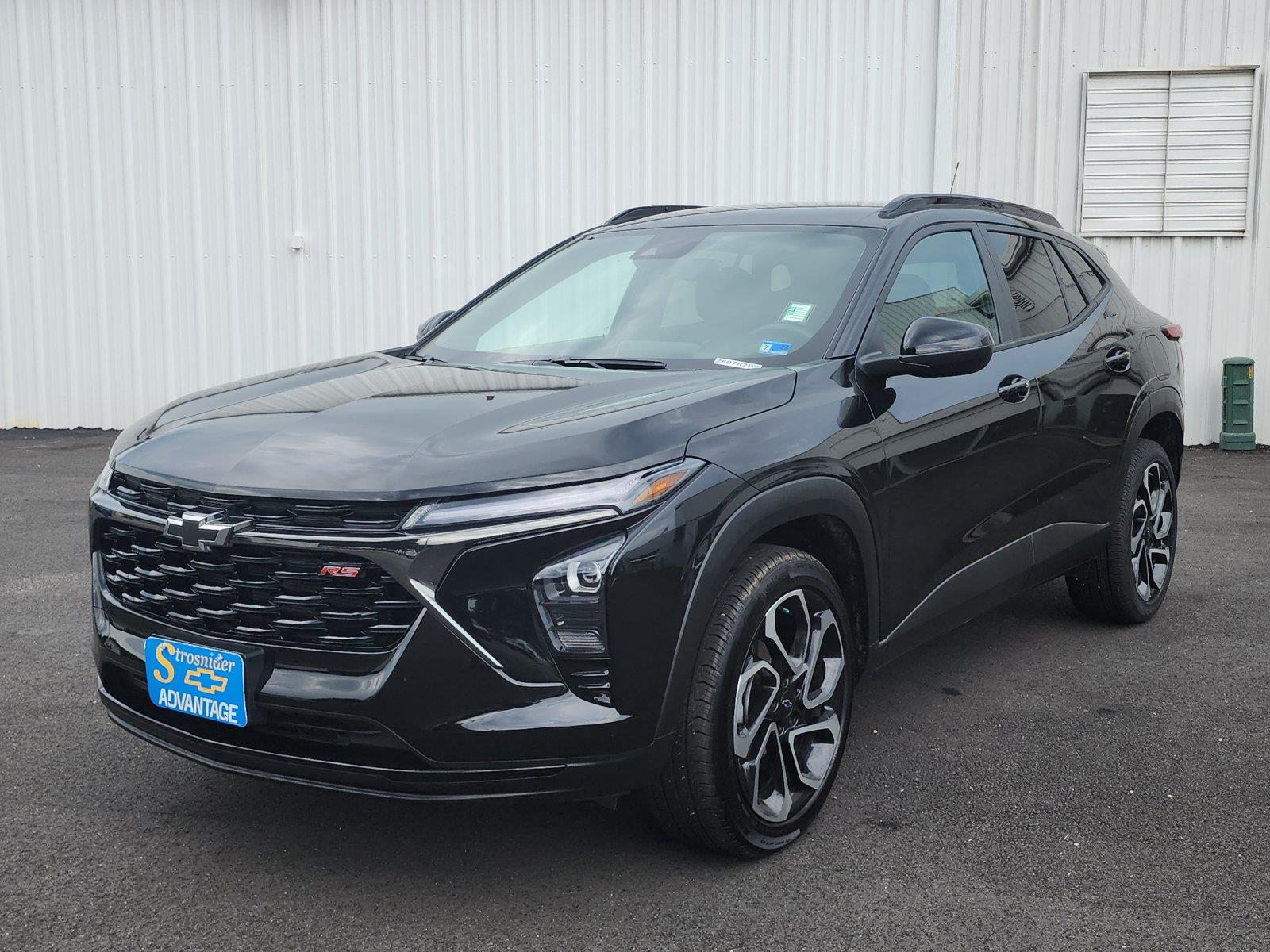 Mosaic Black Metallic 2025 Chevrolet Trax SUV / Crossover Front-Wheel Drive 6-Speed Automatic