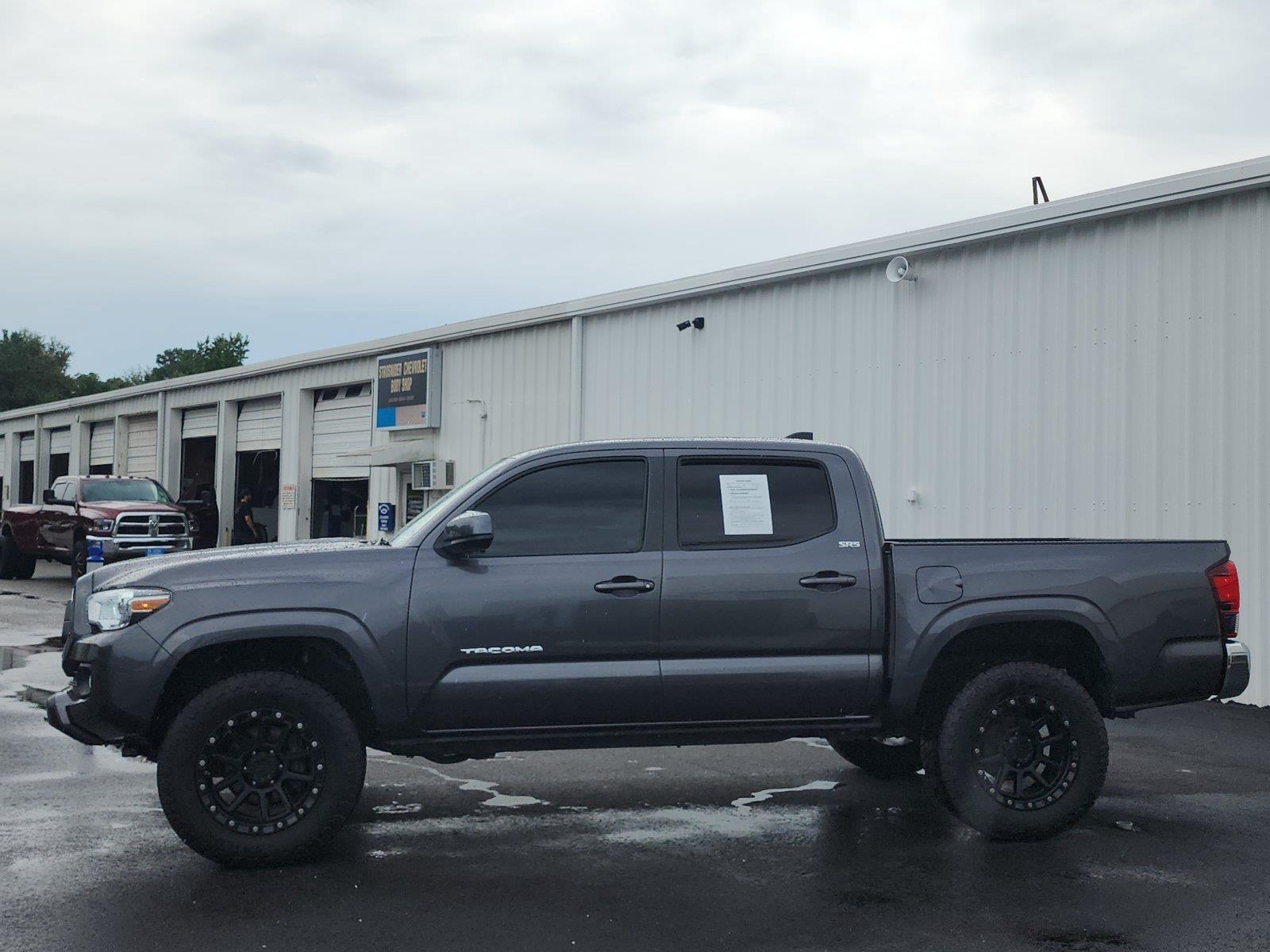 View vehicle photo 2