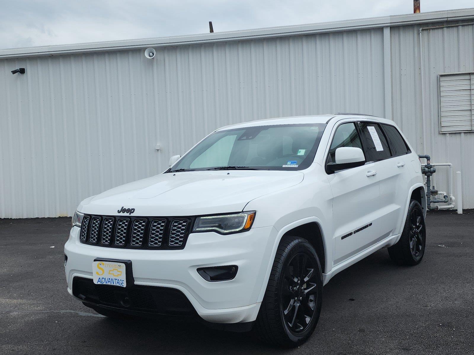 Bright White Clearcoat 2022 Jeep Grand Cherokee SUV / Crossover Four-Wheel Drive 8-Speed Automatic