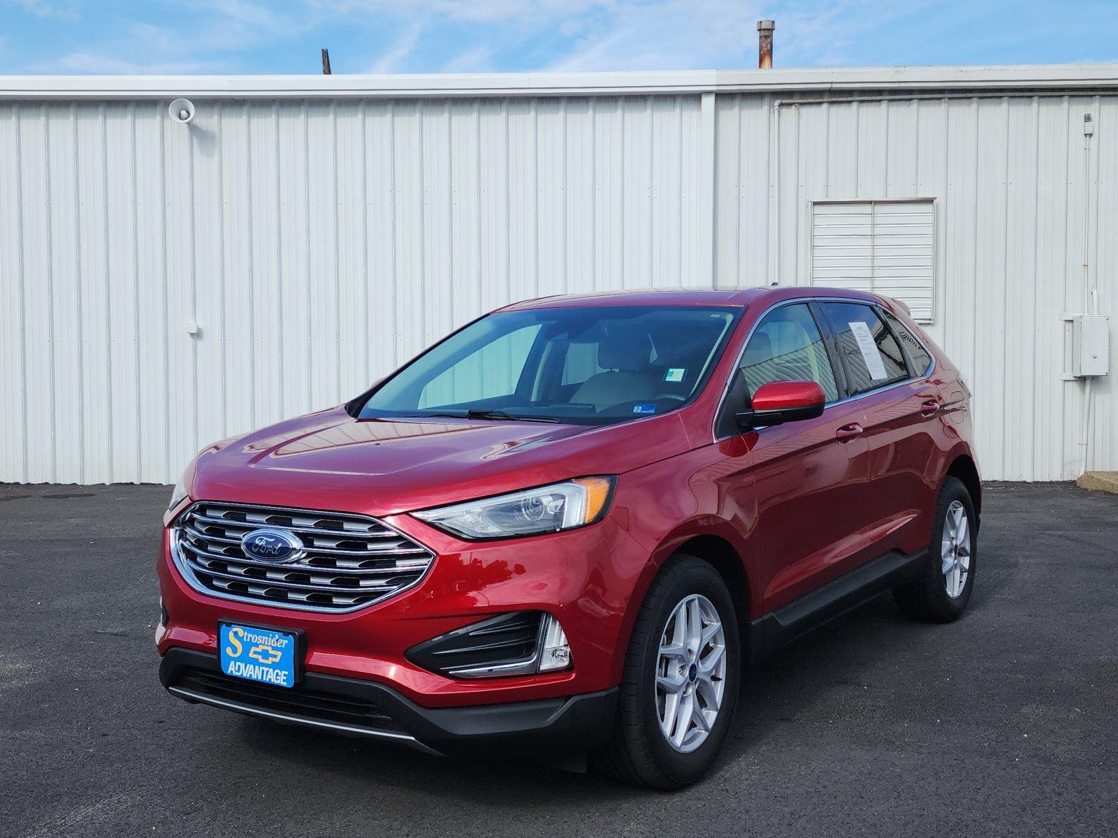 Rapid Red Metallic Tinted Clearcoat 2022 Ford Edge SUV / Crossover All-Wheel Drive 8-Speed Automatic