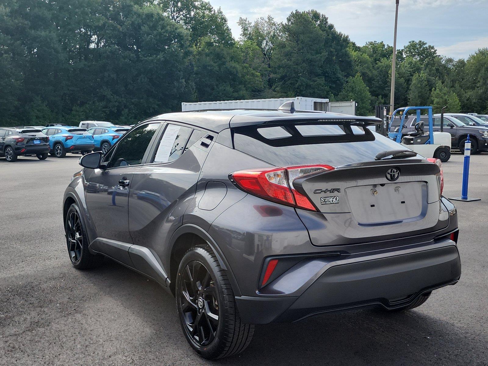 View vehicle photo 3
