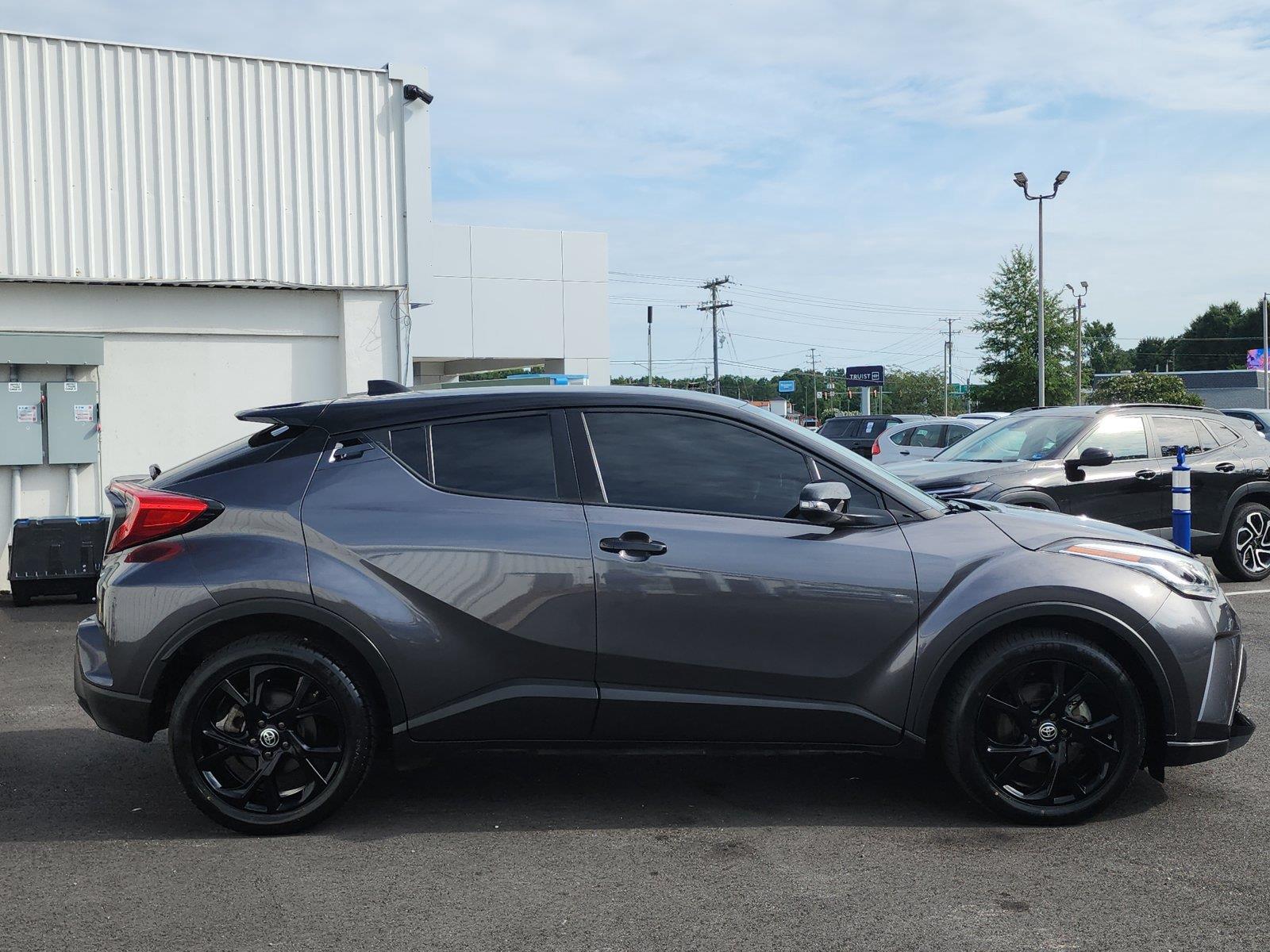 View vehicle photo 6