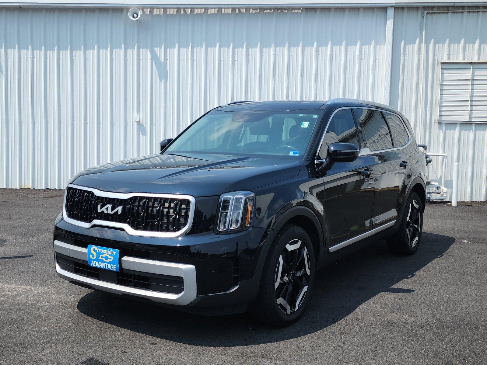 Ebony Black 2023 Kia Telluride SUV / Crossover All-Wheel Drive Automatic