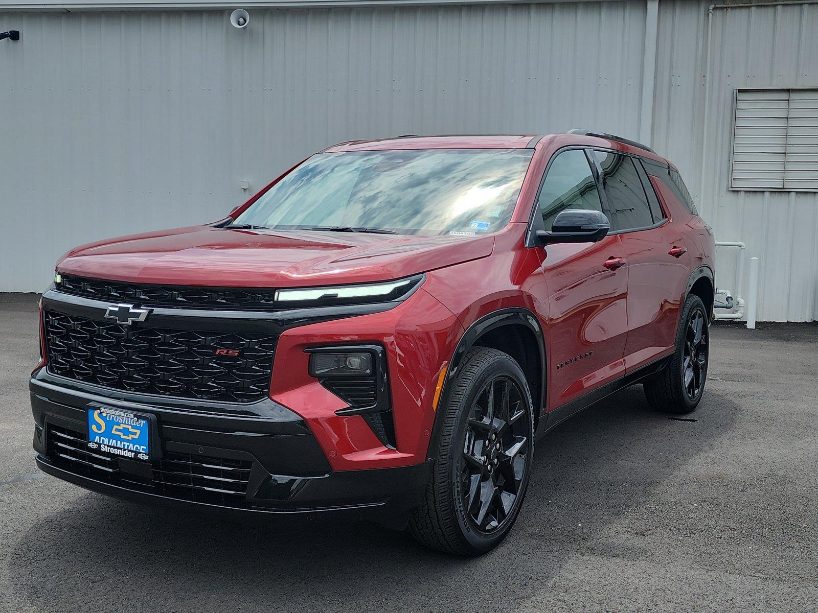 Radiant Red Tintcoat 2026 Chevrolet Traverse SUV / Crossover Four-Wheel Drive 8-Speed Automatic