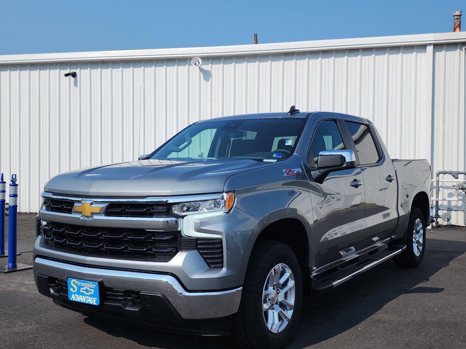 Sterling Gray Metallic 2026 Chevrolet Silverado 1500 Pickup Truck Four-Wheel Drive Automatic