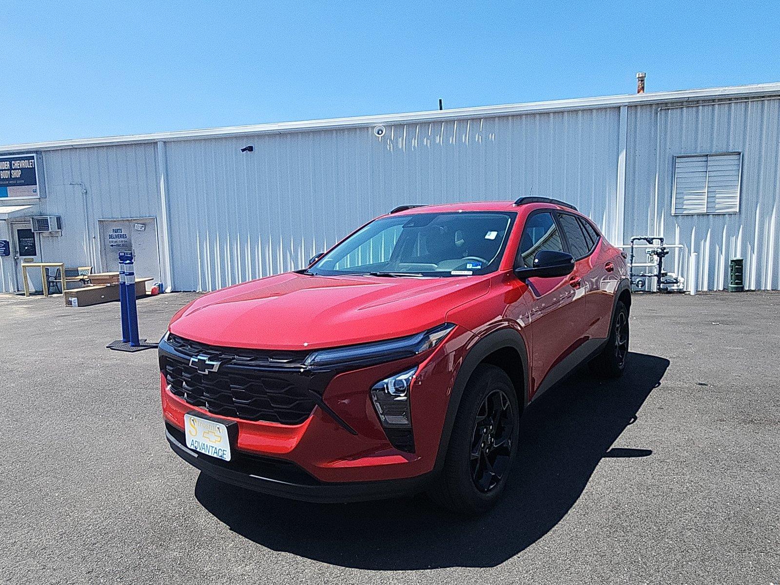 Apex Red 2026 Chevrolet Trax SUV / Crossover Front-Wheel Drive 6-Speed Automatic