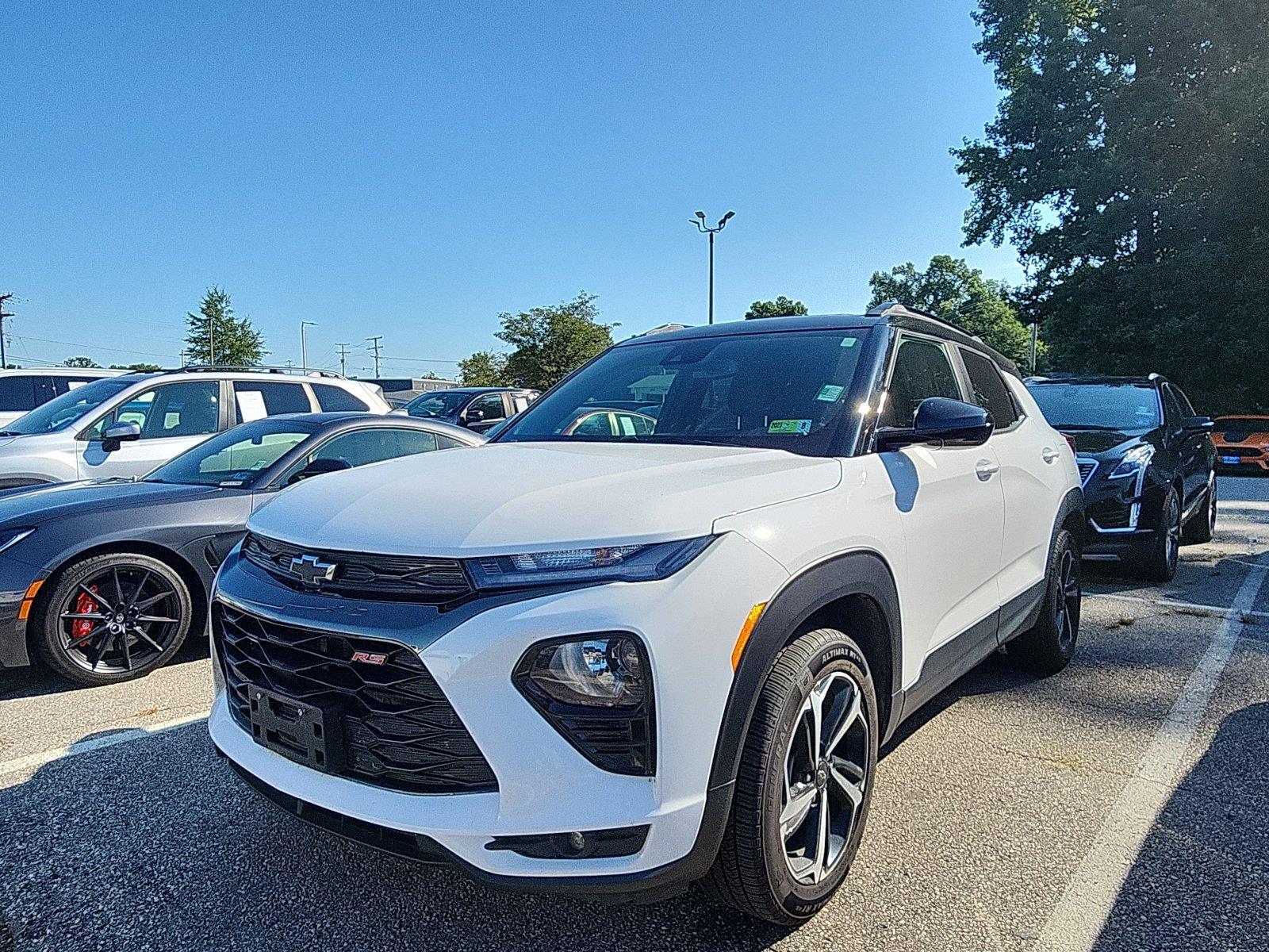 Summit White 2023 Chevrolet Trailblazer SUV / Crossover Four-Wheel Drive 9-Speed Automatic