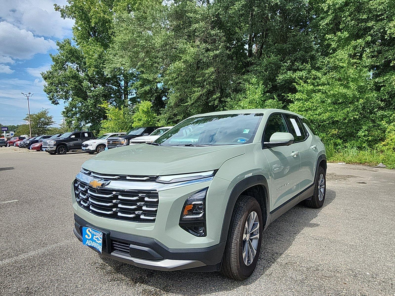 Cacti Green 2026 Chevrolet Equinox SUV / Crossover Four-Wheel Drive 8-Speed Automatic