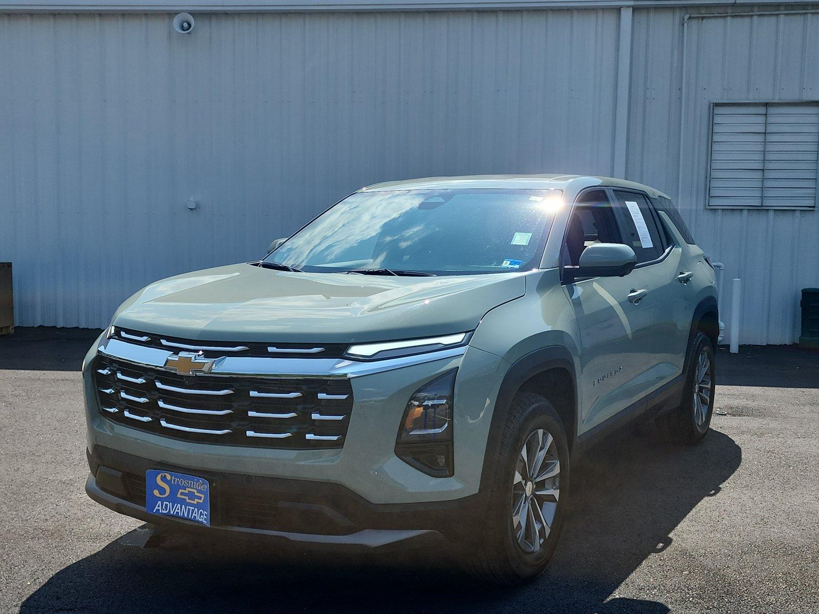 Cacti Green 2026 Chevrolet Equinox SUV / Crossover Four-Wheel Drive 8-Speed Automatic