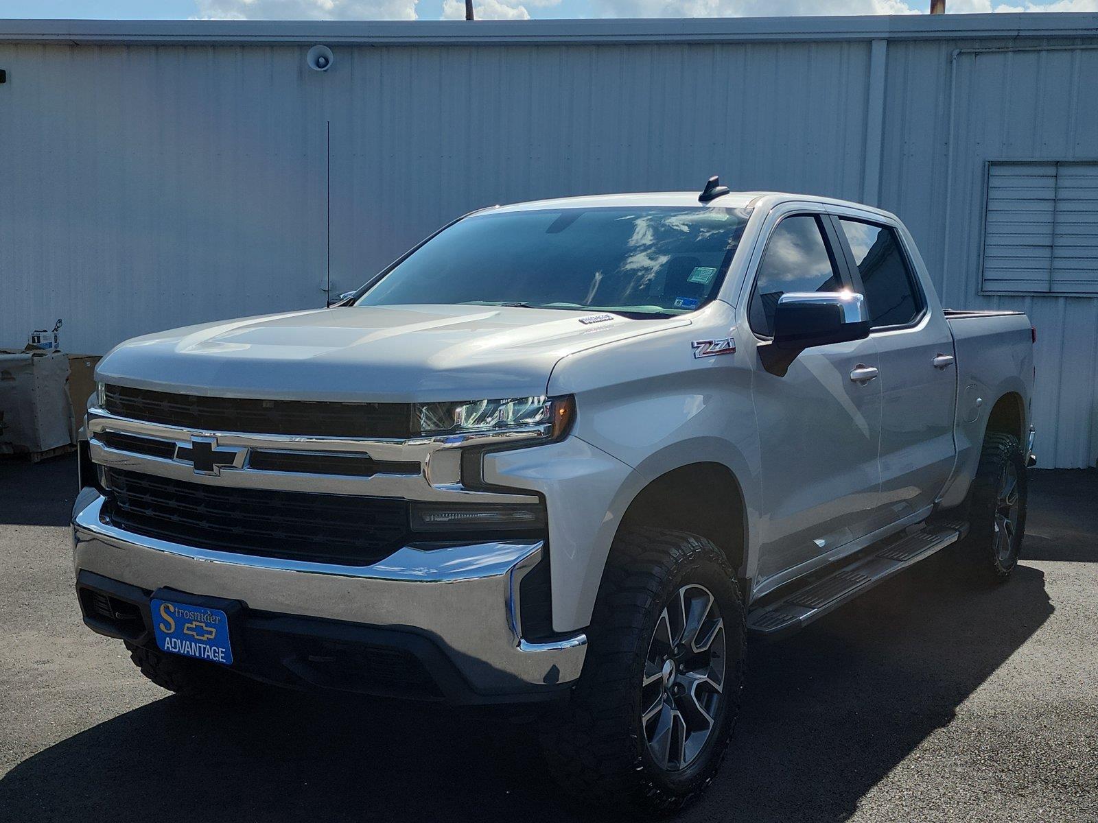Silver Ice Metallic 2021 Chevrolet Silverado 1500 Pickup Truck Four-Wheel Drive 8-Speed Automatic