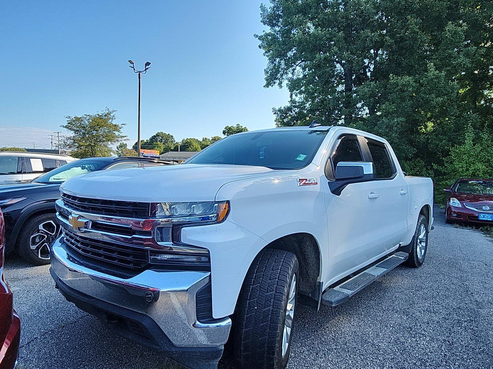 Summit White 2020 Chevrolet Silverado 1500 Pickup Truck Four-Wheel Drive 8-Speed Automatic