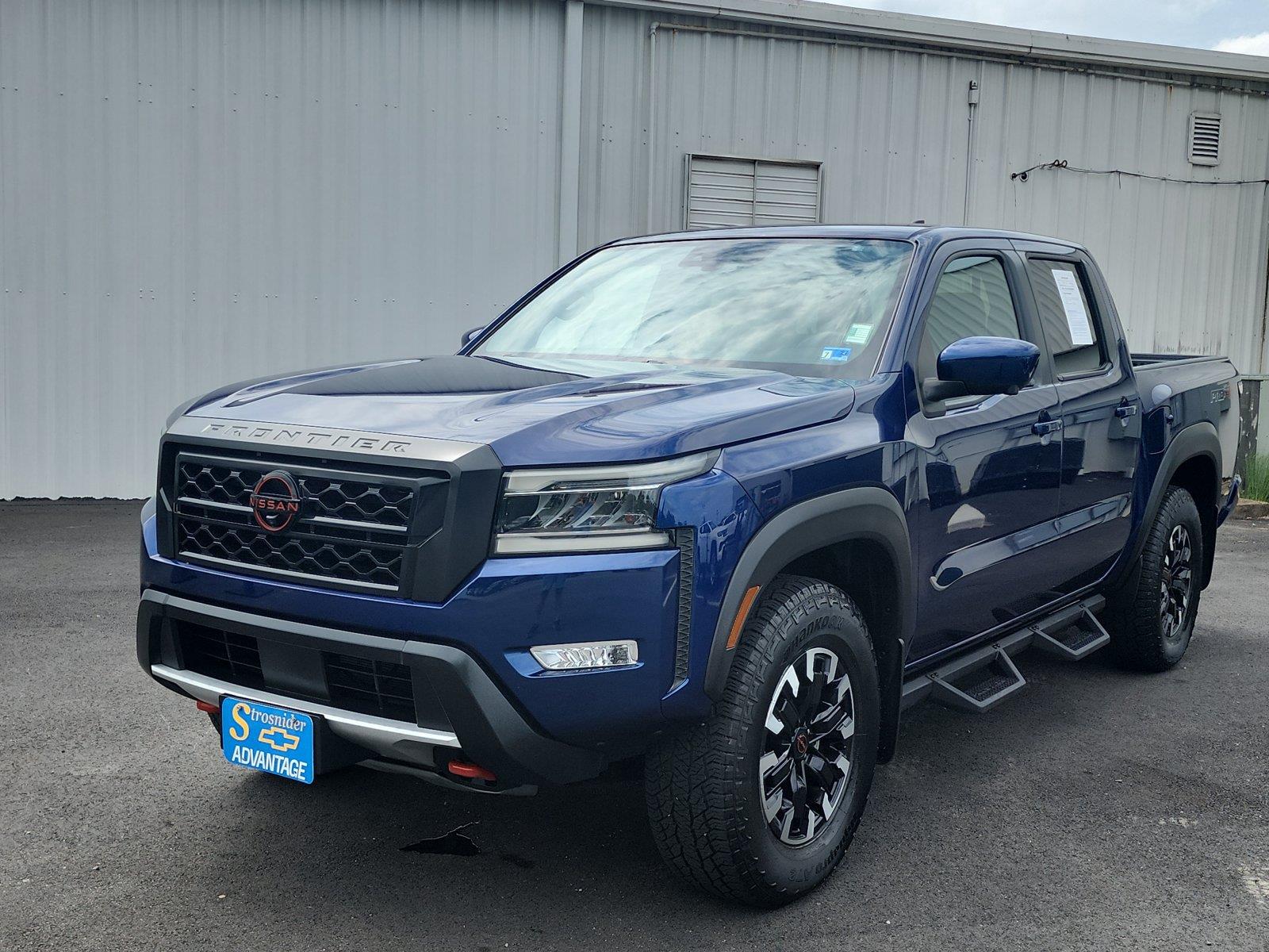 Deep Blue Pearl 2023 Nissan Frontier Pickup Truck Four-Wheel Drive Automatic