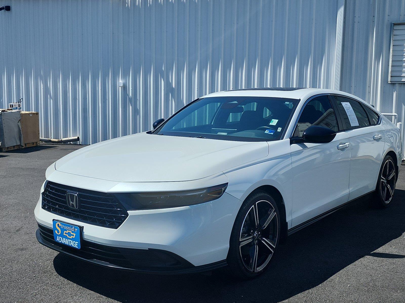 Platinum White Pearl 2023 Honda Accord Hybrid Sedan Front-Wheel Drive Continuously Variable Transmission