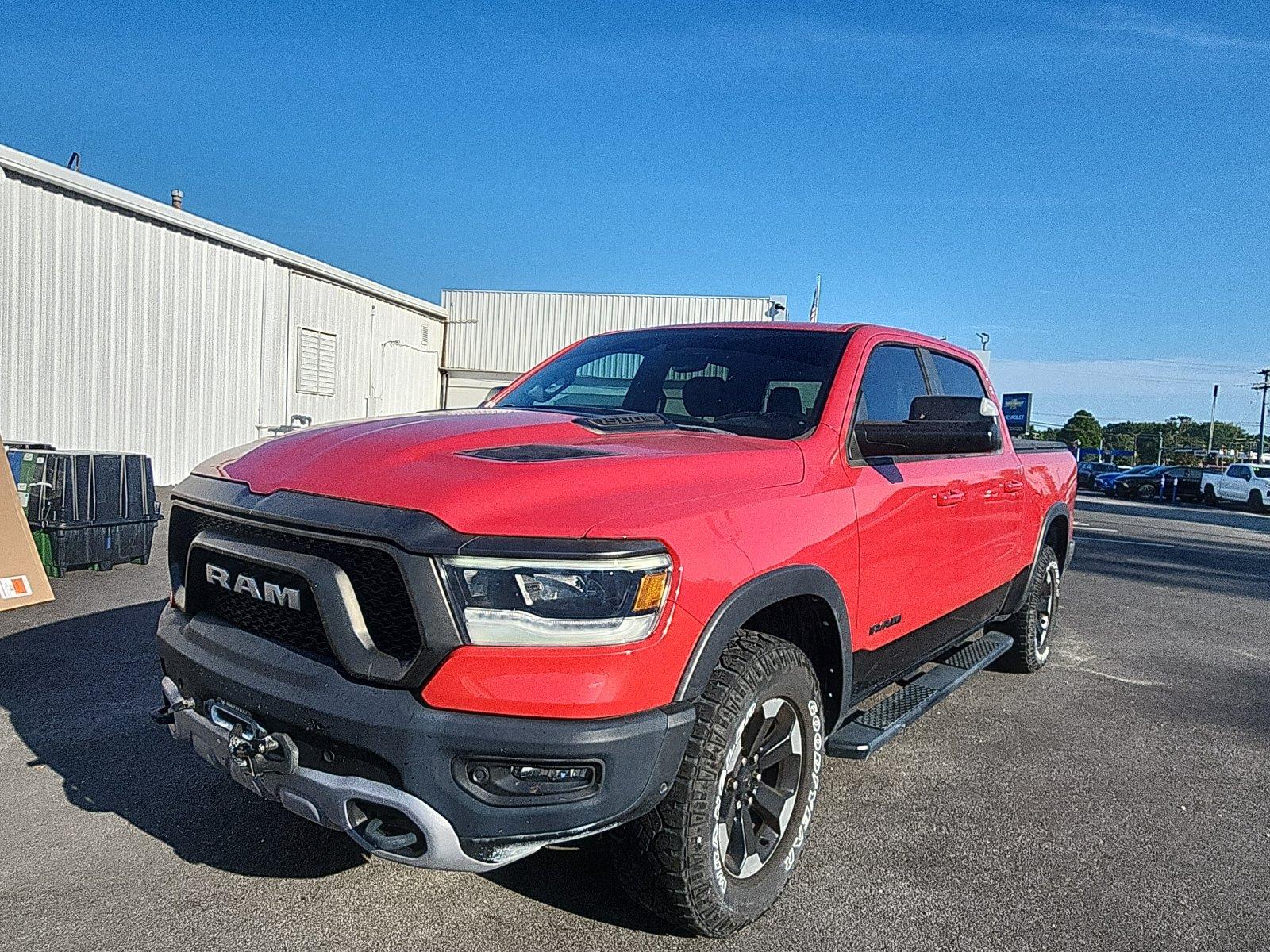 Flame Red Clearcoat 2020 RAM 1500 Pickup Truck Four-Wheel Drive 8-Speed Automatic
