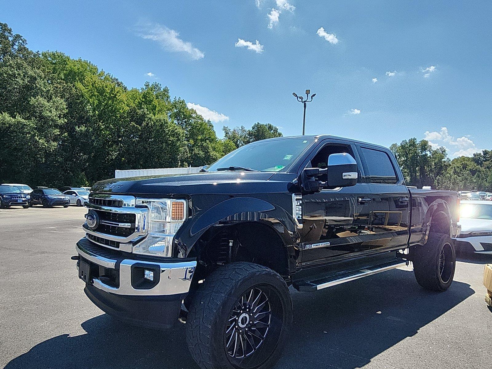 Agate Black Metallic 2022 Ford F-250 Super Duty Pickup Truck Four-Wheel Drive 6-Speed Automatic