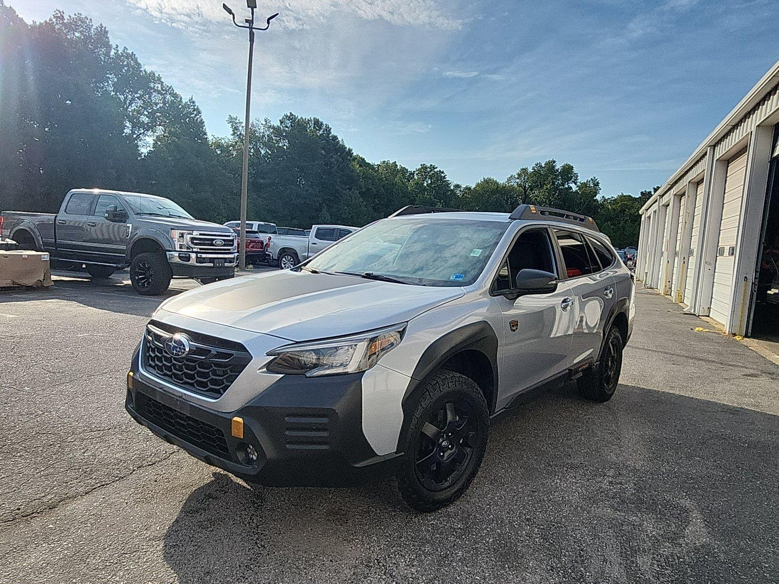 Ice Silver Metallic 2022 Subaru Outback SUV / Crossover All-Wheel Drive Continuously Variable Transmission
