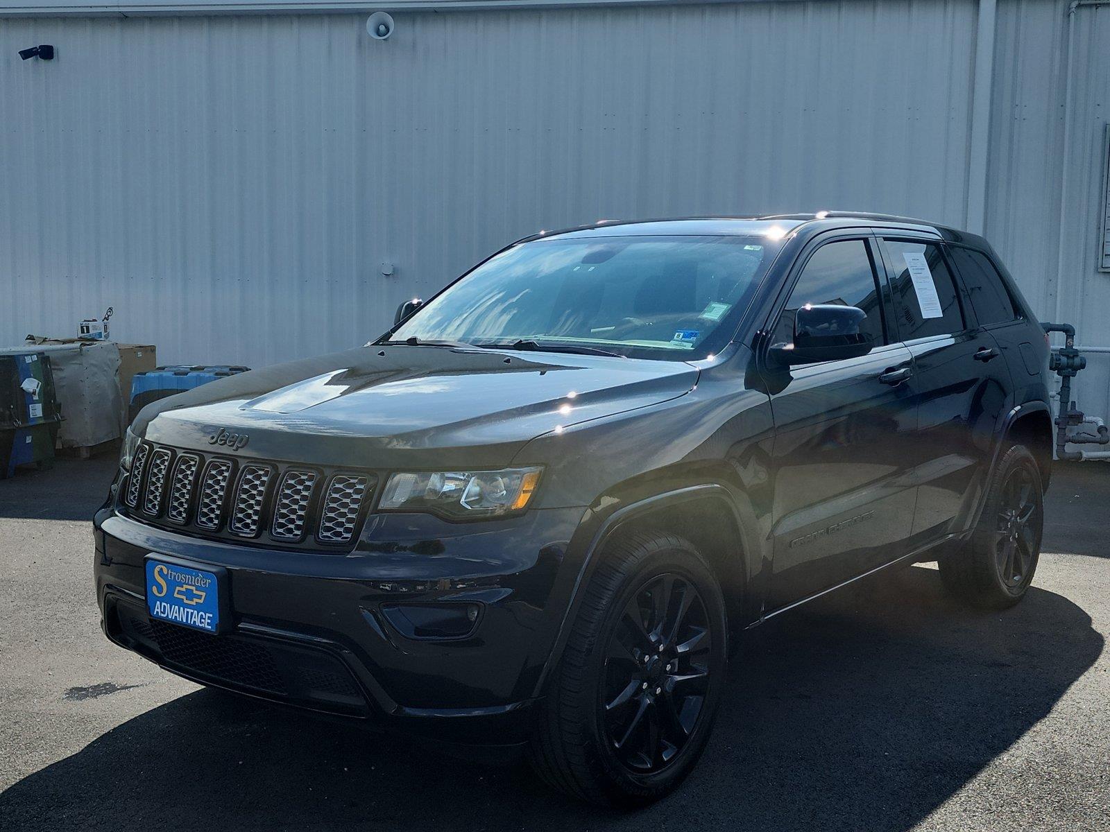 Diamond Black Crystal Pearlcoat 2018 Jeep Grand Cherokee SUV / Crossover Four-Wheel Drive 8-Speed Automatic