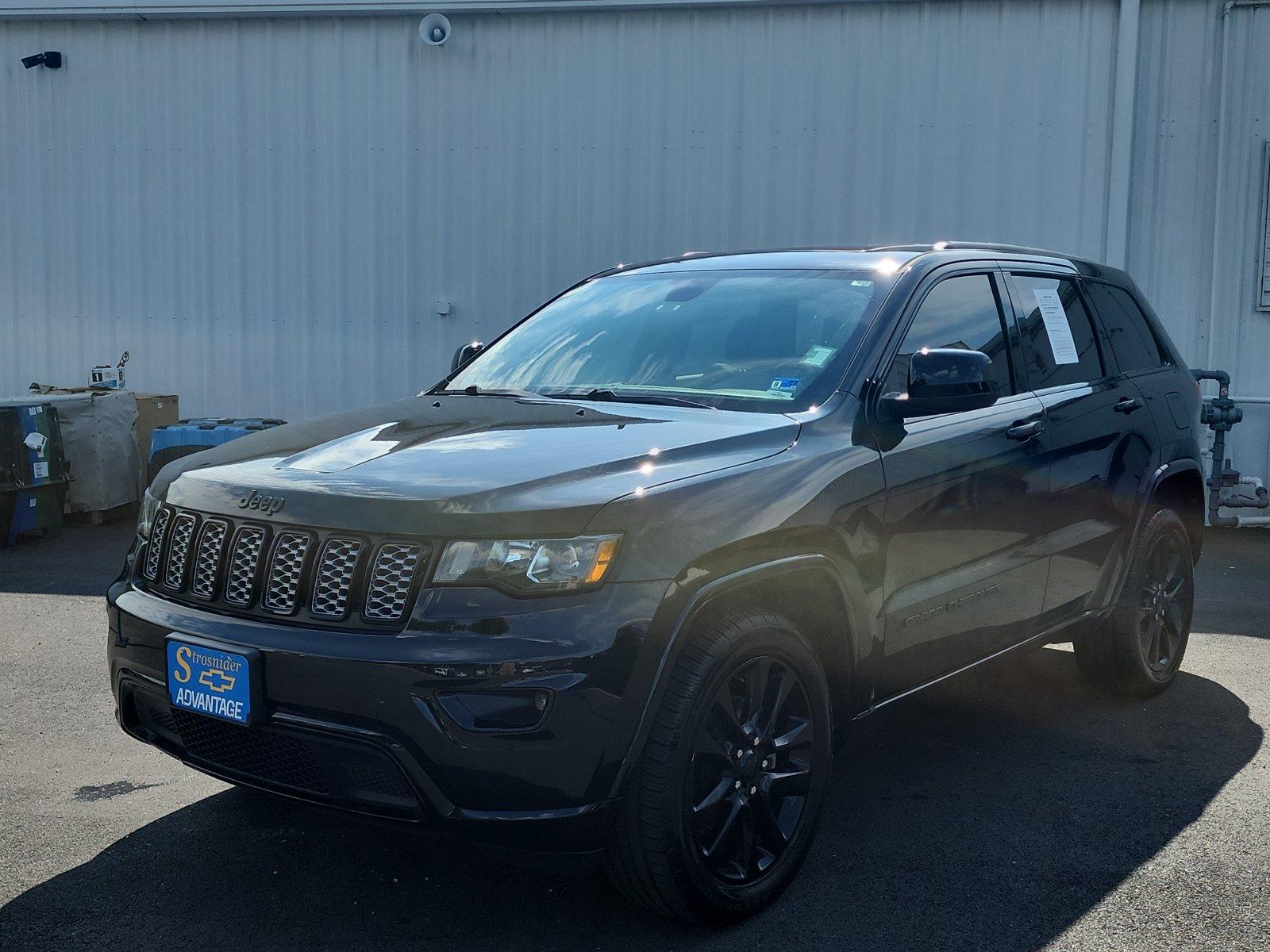 Diamond Black Crystal Pearlcoat 2018 Jeep Grand Cherokee SUV / Crossover Four-Wheel Drive 8-Speed Automatic