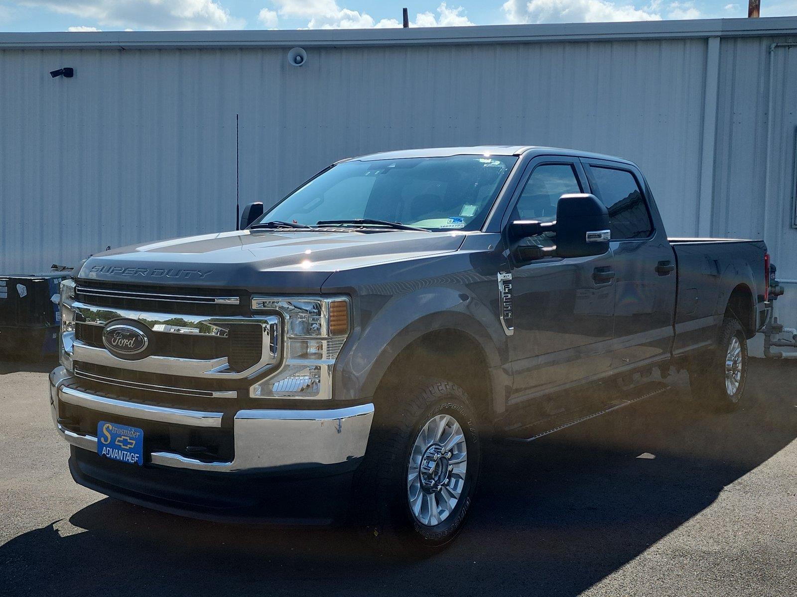 Carbonized Gray Metallic 2022 Ford F-250 Super Duty Pickup Truck Four-Wheel Drive 6-Speed Automatic