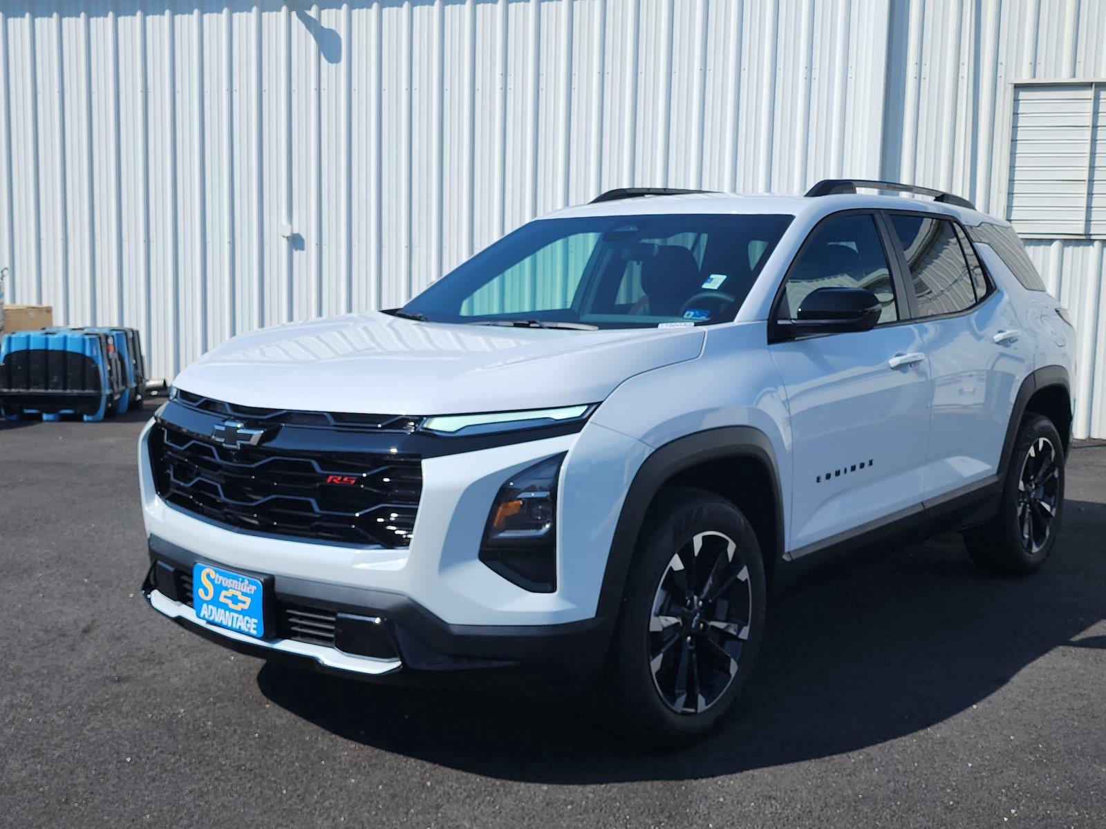 Polar White Tricoat 2027 Chevrolet Equinox SUV / Crossover Four-Wheel Drive 8-Speed Automatic