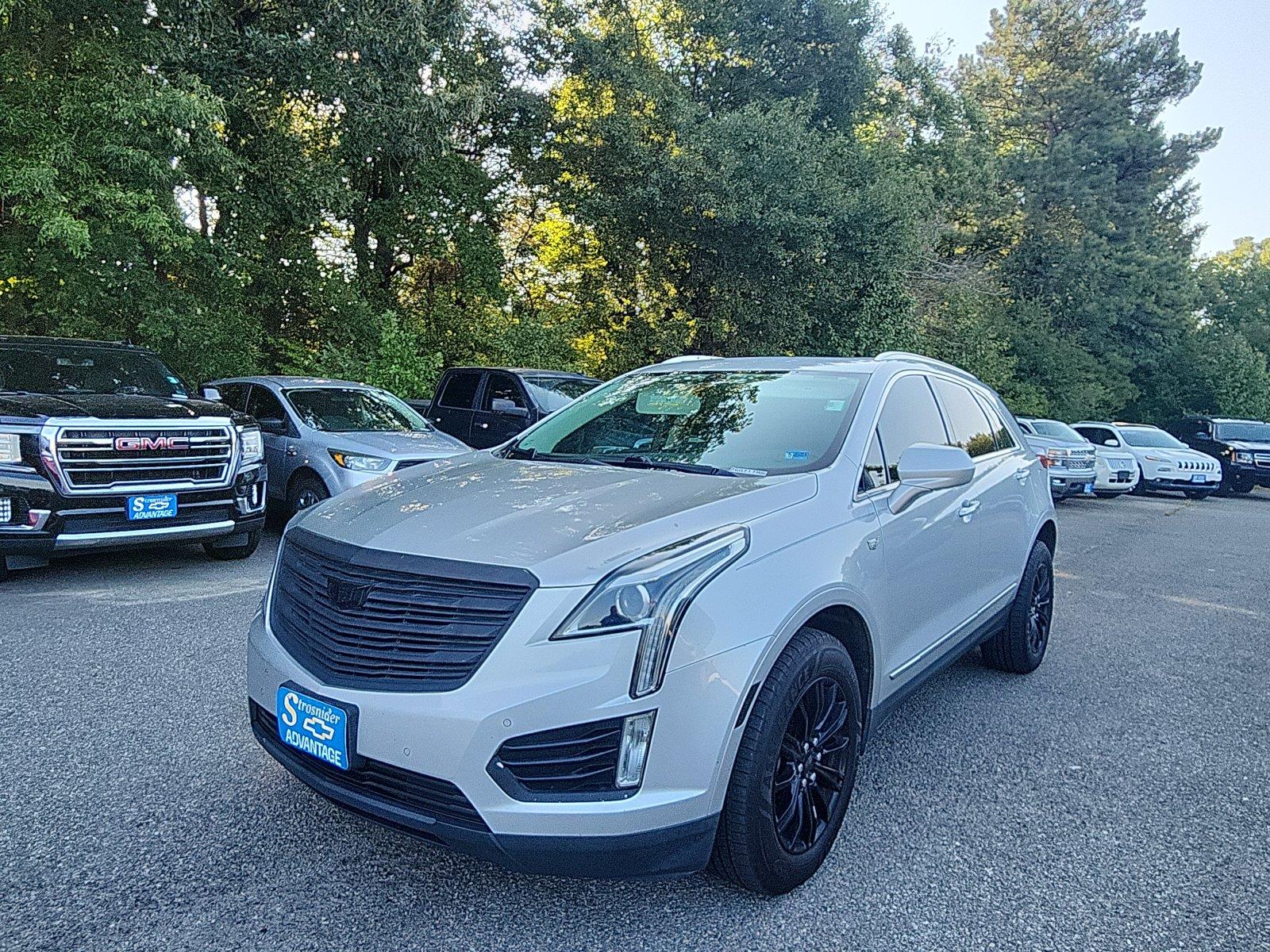 Radiant Silver Metallic 2017 Cadillac XT5 SUV / Crossover Front-Wheel Drive 8-Speed Automatic