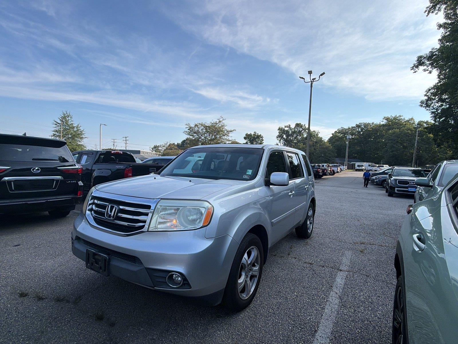 2013 Honda Pilot Plata (Alabaster Silver Metallic) SUV/Crossover Tracción delantera Automática