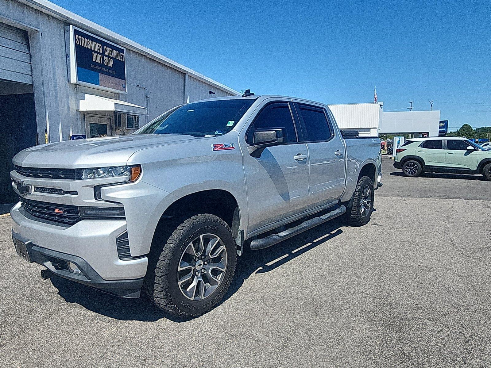 Silver Ice Metallic 2020 Chevrolet Silverado 1500 Pickup Truck Four-Wheel Drive 8-Speed Automatic