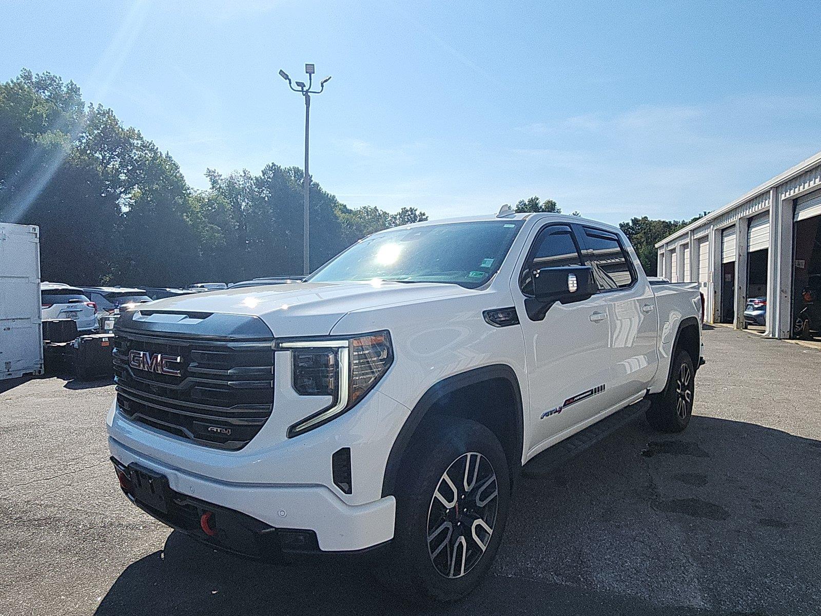 2023 GMC Sierra 1500 AT4 Crew Cab 4WD