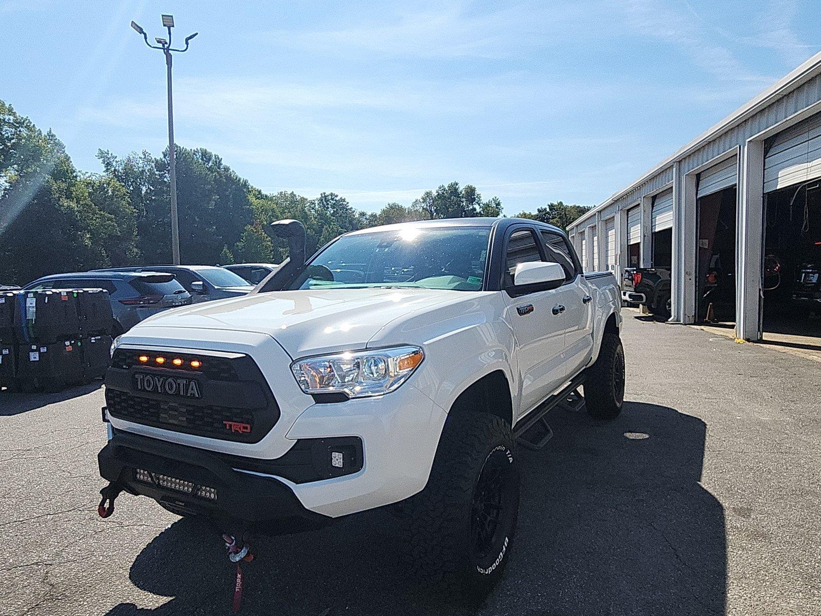 2022 Toyota Tacoma Blanco Camioneta Todo terreno 6 velocidades Automática