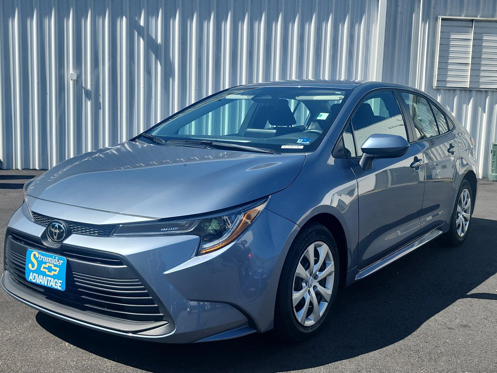2025 Toyota Corolla LE FWD