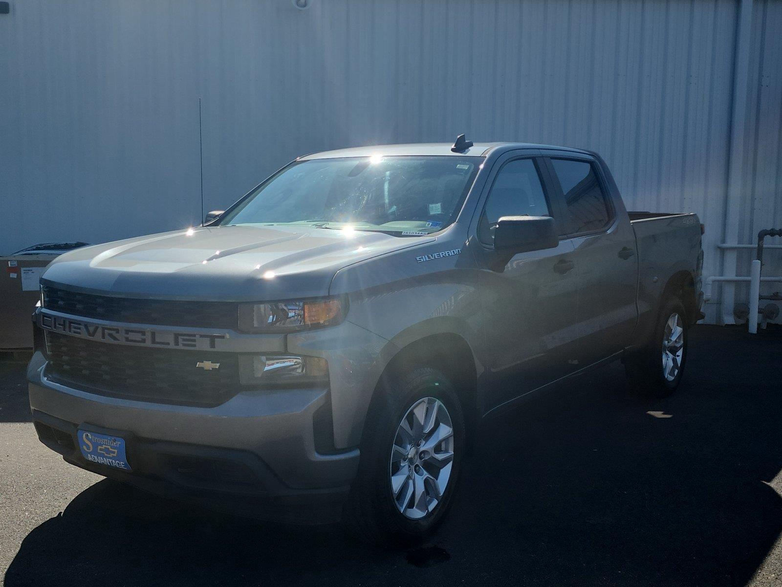 Gray (Satin Steel Metallic) 2021 Chevrolet Silverado 1500 Pickup Truck Four-Wheel Drive 8-Speed Automatic