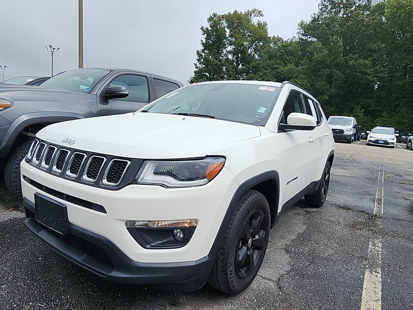 White Clearcoat 2019 Jeep Compass SUV / Crossover Four-Wheel Drive 9-Speed Automatic