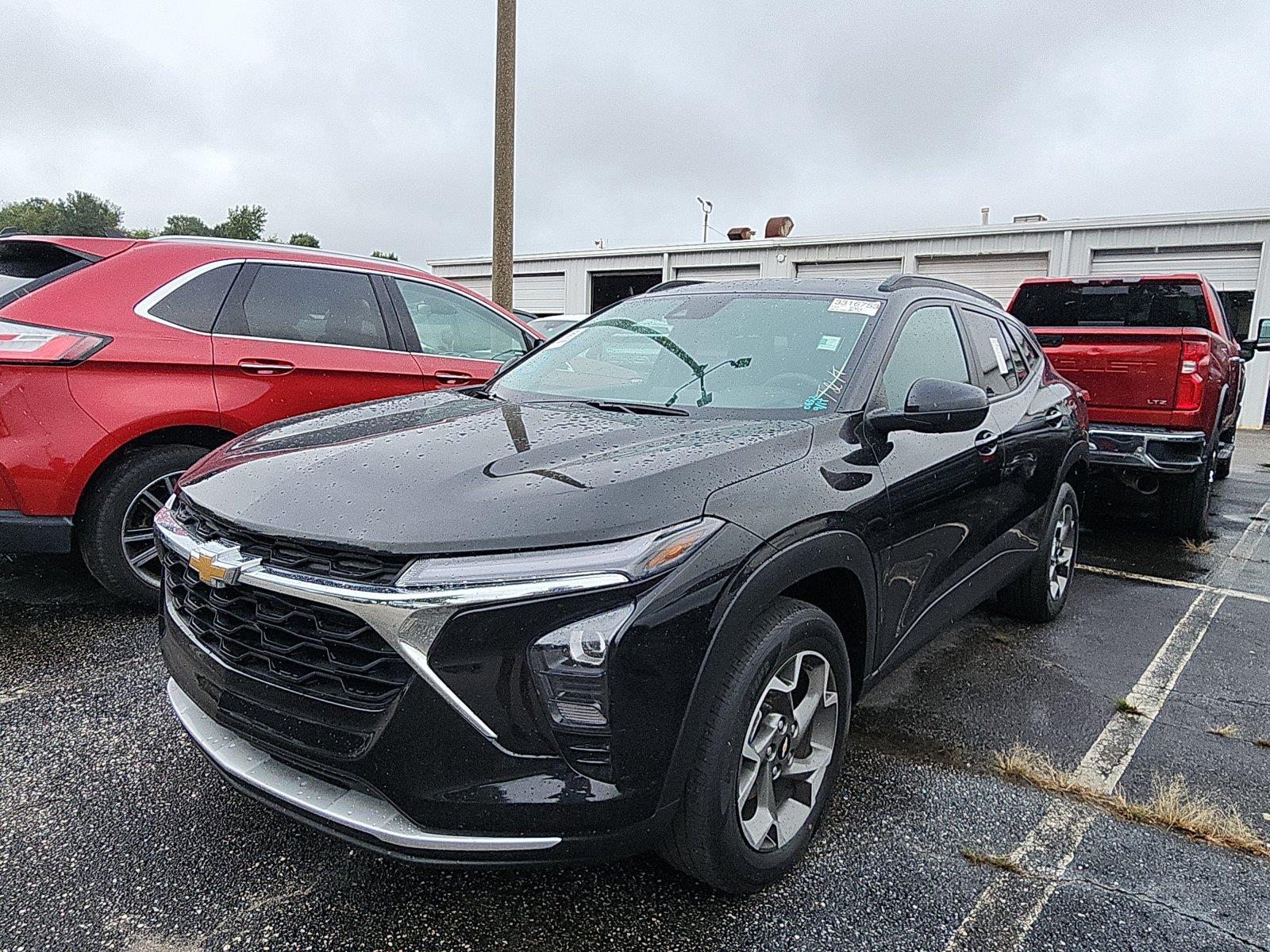  2025 Chevrolet Trax LT FWD   