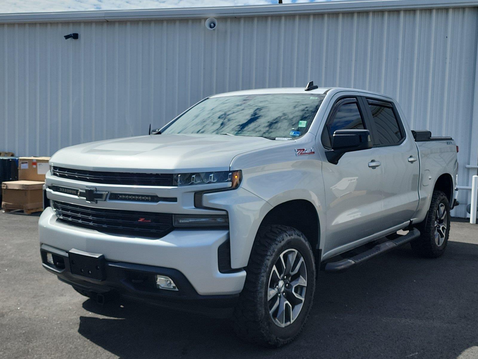Silver Ice Metallic 2020 Chevrolet Silverado 1500 Pickup Truck Four-Wheel Drive 8-Speed Automatic