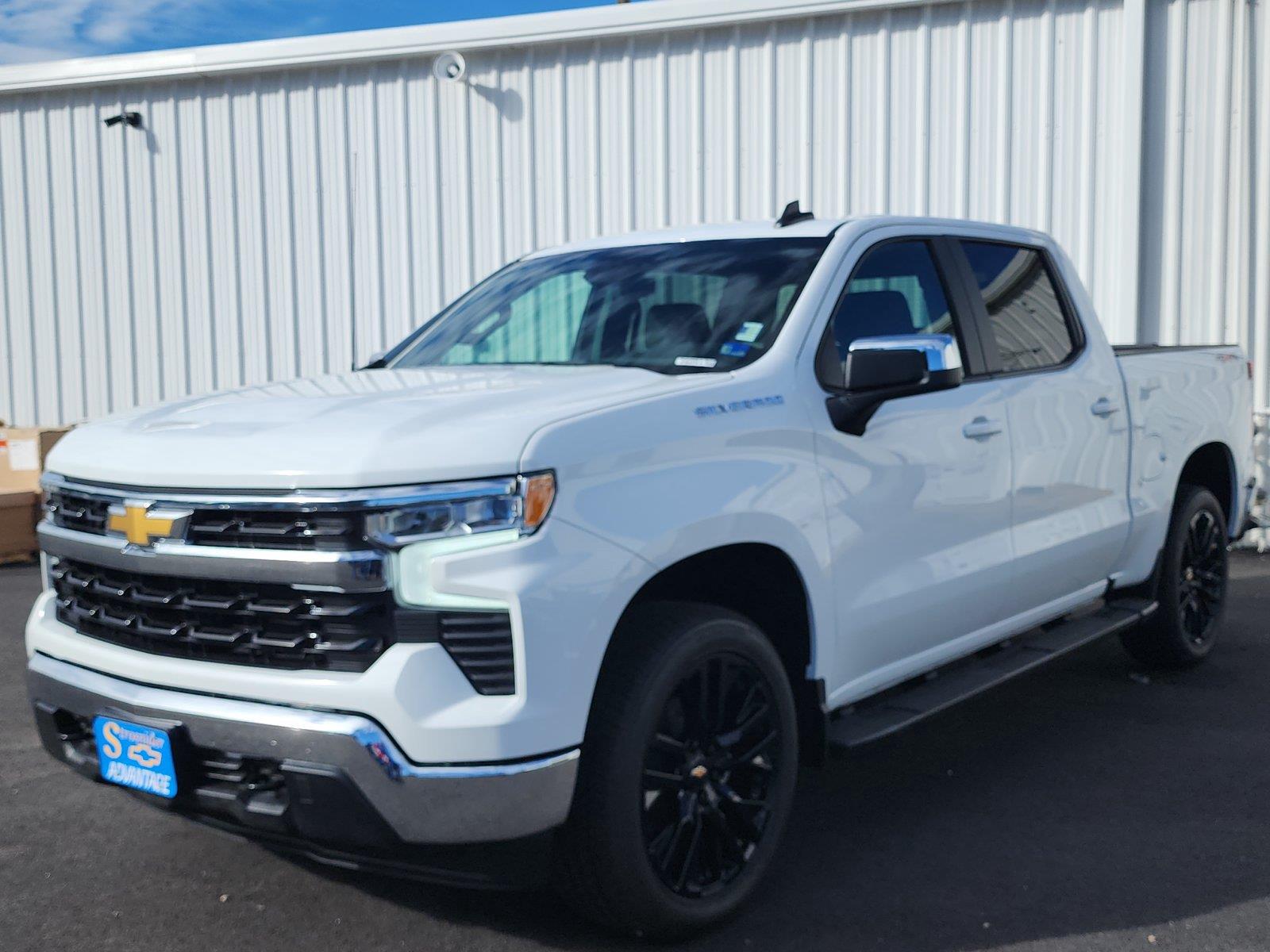 Summit White 2026 Chevrolet Silverado 1500 Pickup Truck Four-Wheel Drive Automatic
