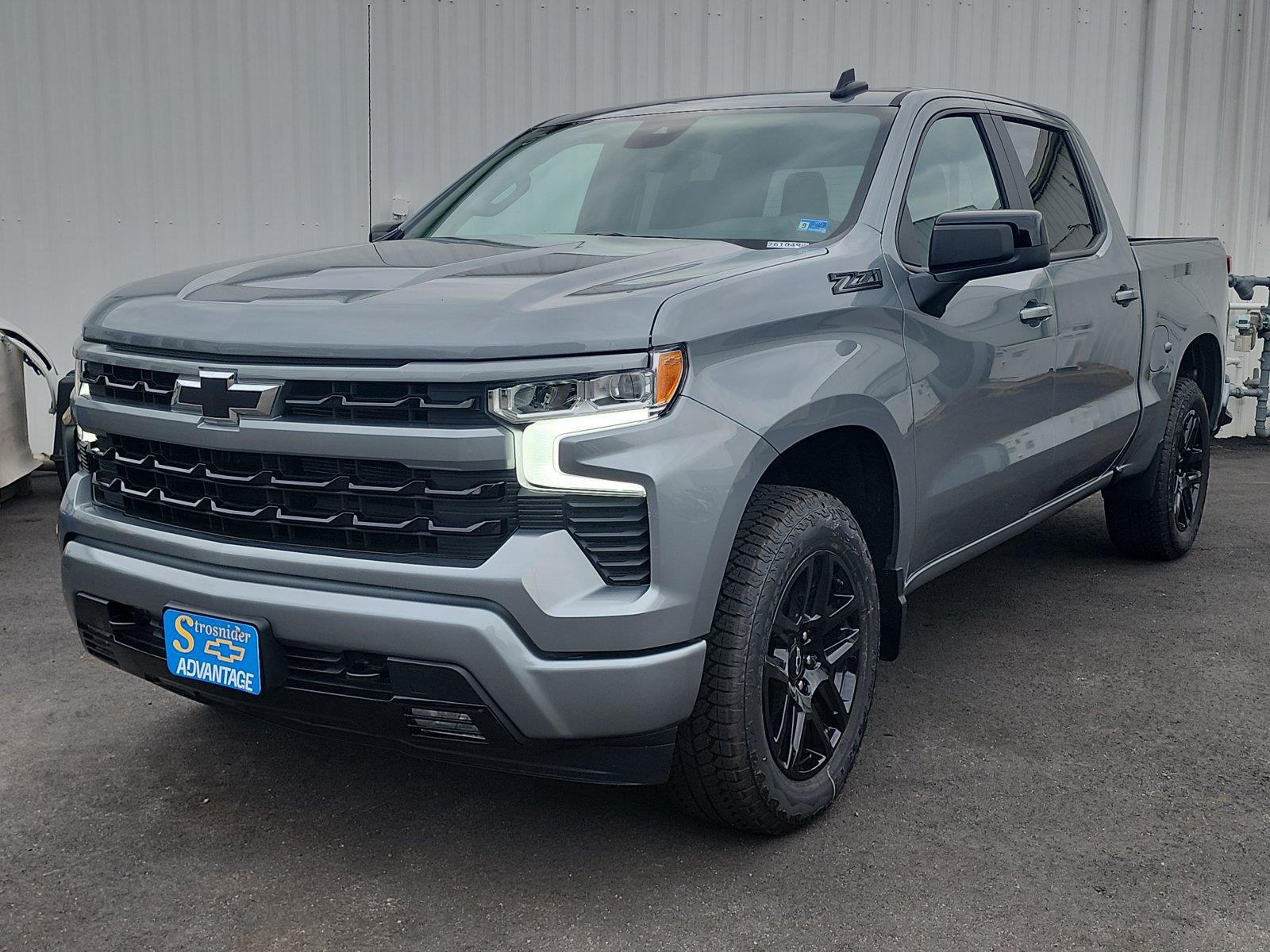 Sterling Gray Metallic 2026 Chevrolet Silverado 1500 Pickup Truck Four-Wheel Drive Automatic