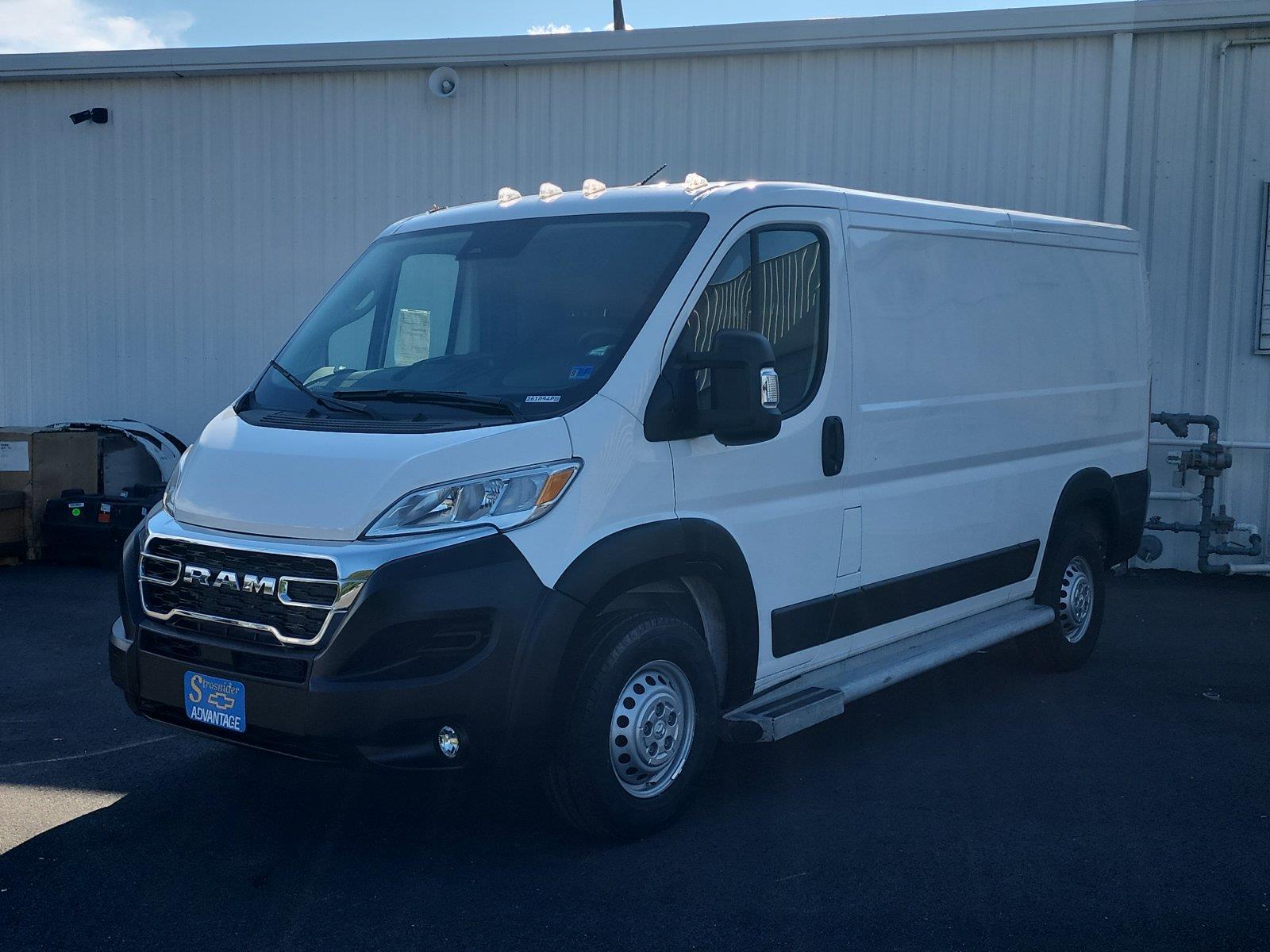 Bright White Clearcoat 2025 RAM ProMaster Van Front-Wheel Drive 9-Speed Automatic