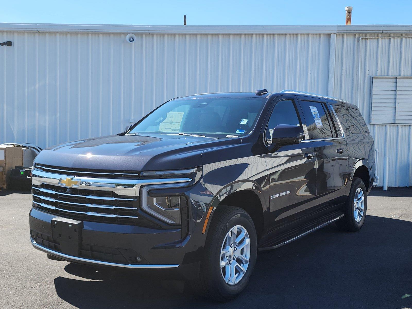 Dark Ash Metallic 2026 Chevrolet Suburban SUV / Crossover Four-Wheel Drive Automatic