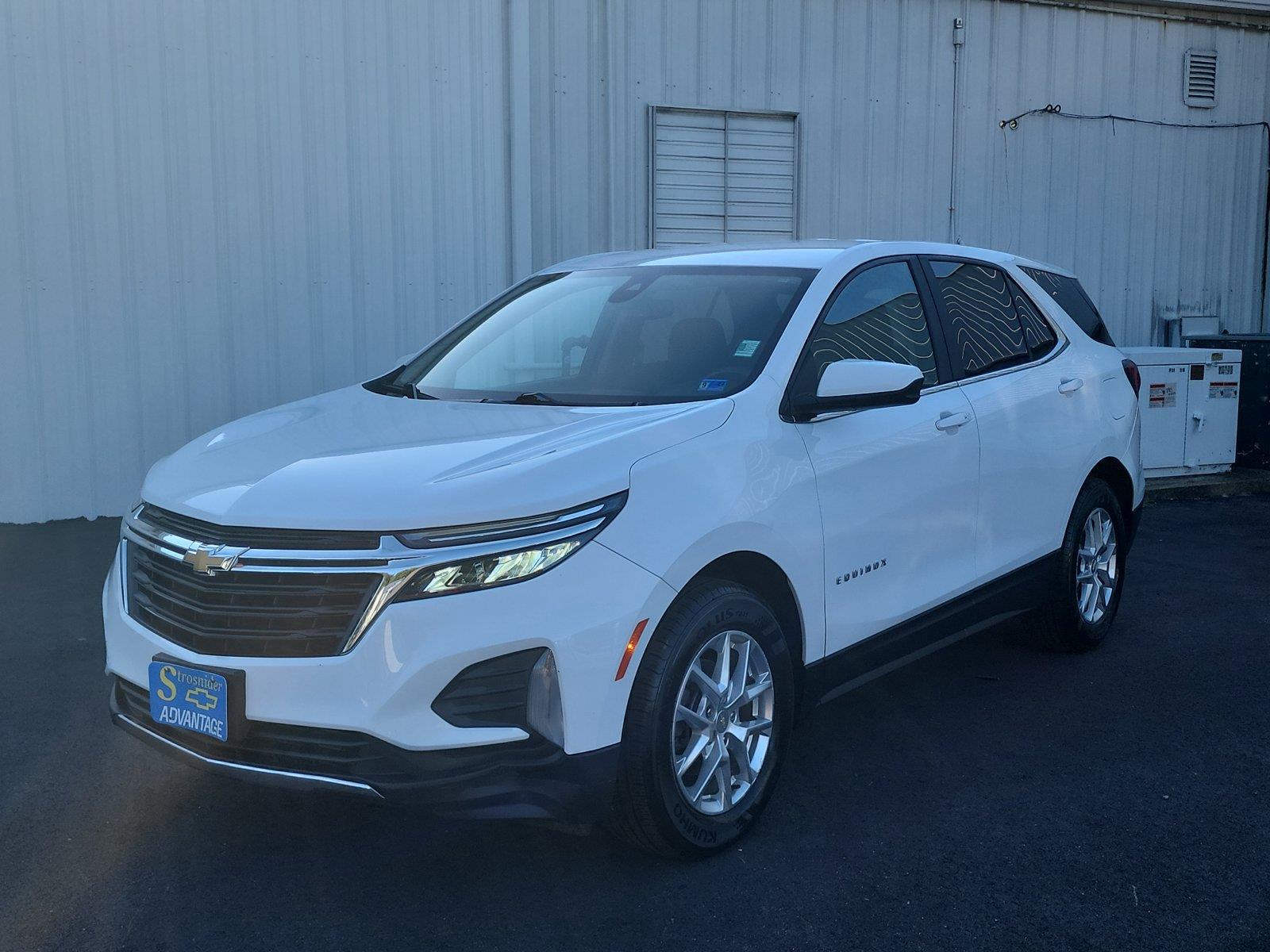 Summit White 2022 Chevrolet Equinox SUV / Crossover Front-Wheel Drive 6-Speed Automatic Overdrive