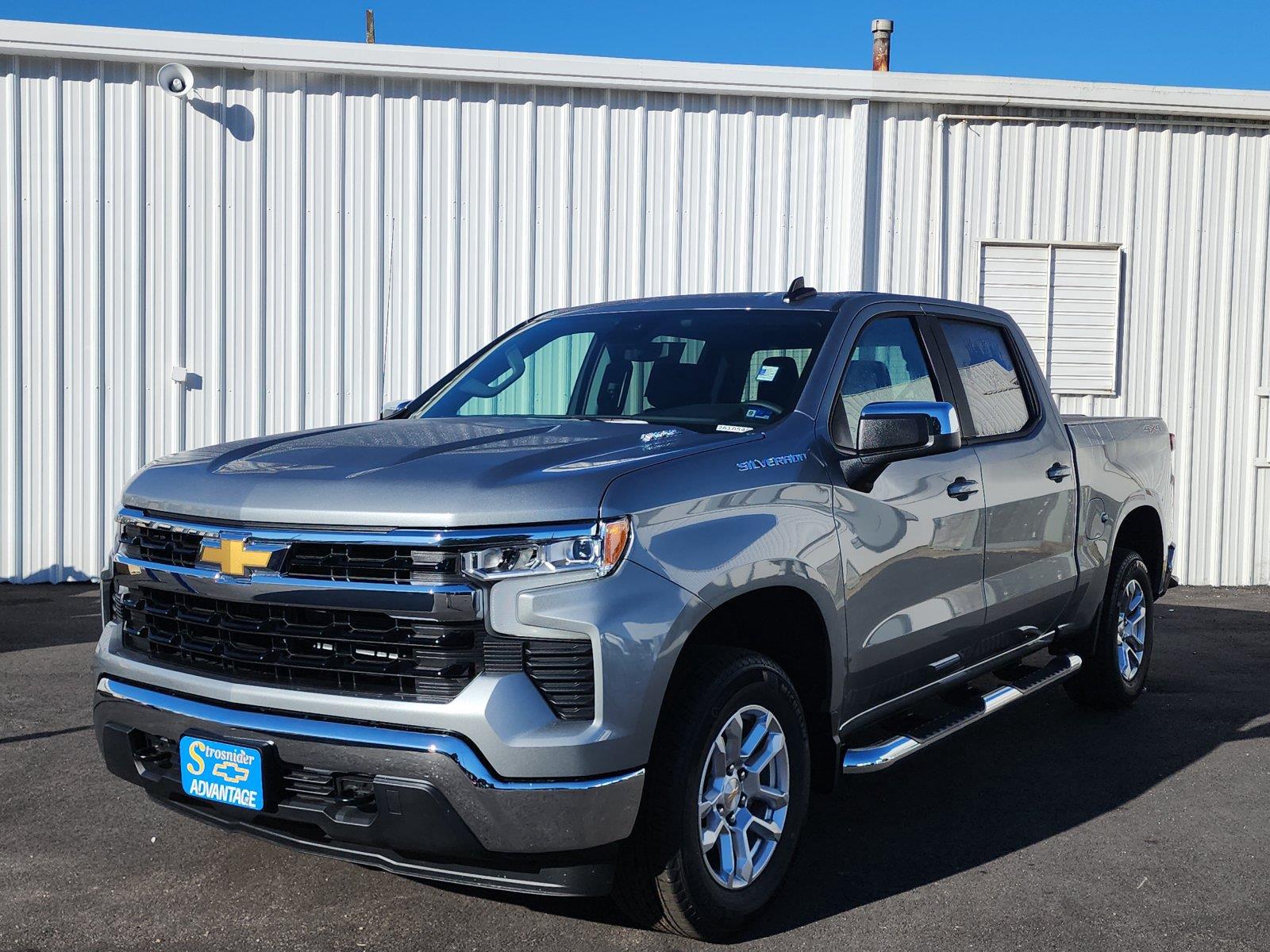Sterling Gray Metallic 2026 Chevrolet Silverado 1500 Pickup Truck Four-Wheel Drive 8-Speed Automatic
