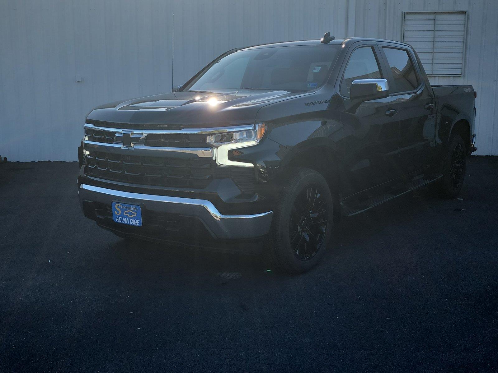 Black 2026 Chevrolet Silverado 1500 Pickup Truck Four-Wheel Drive Automatic