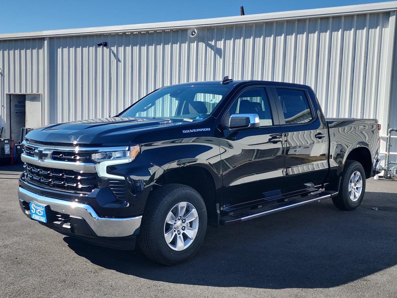 Black 2026 Chevrolet Silverado 1500 Pickup Truck Four-Wheel Drive 8-Speed Automatic