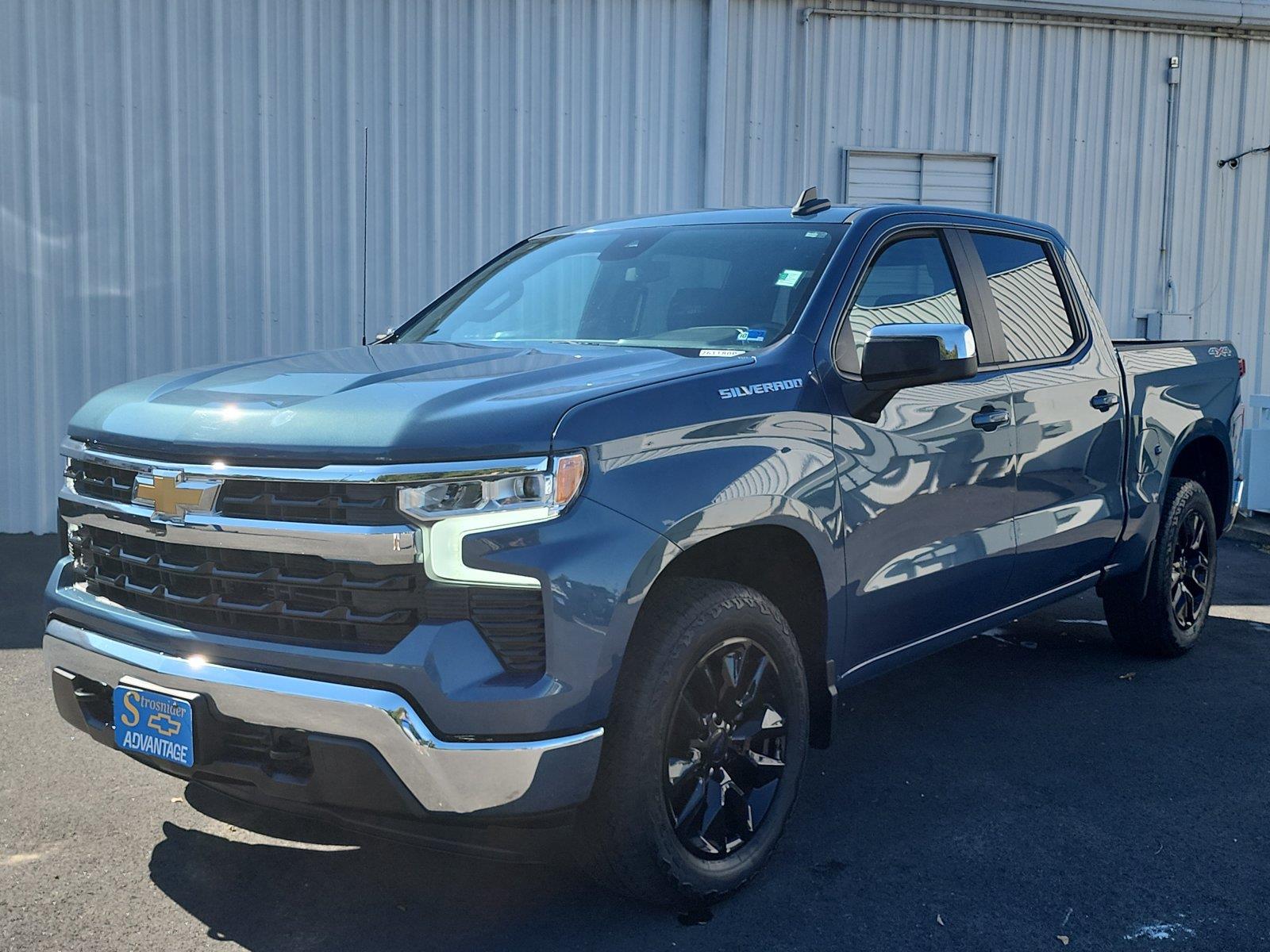 Lakeshore Blue Metallic 2024 Chevrolet Silverado 1500 Pickup Truck Four-Wheel Drive 8-Speed Automatic