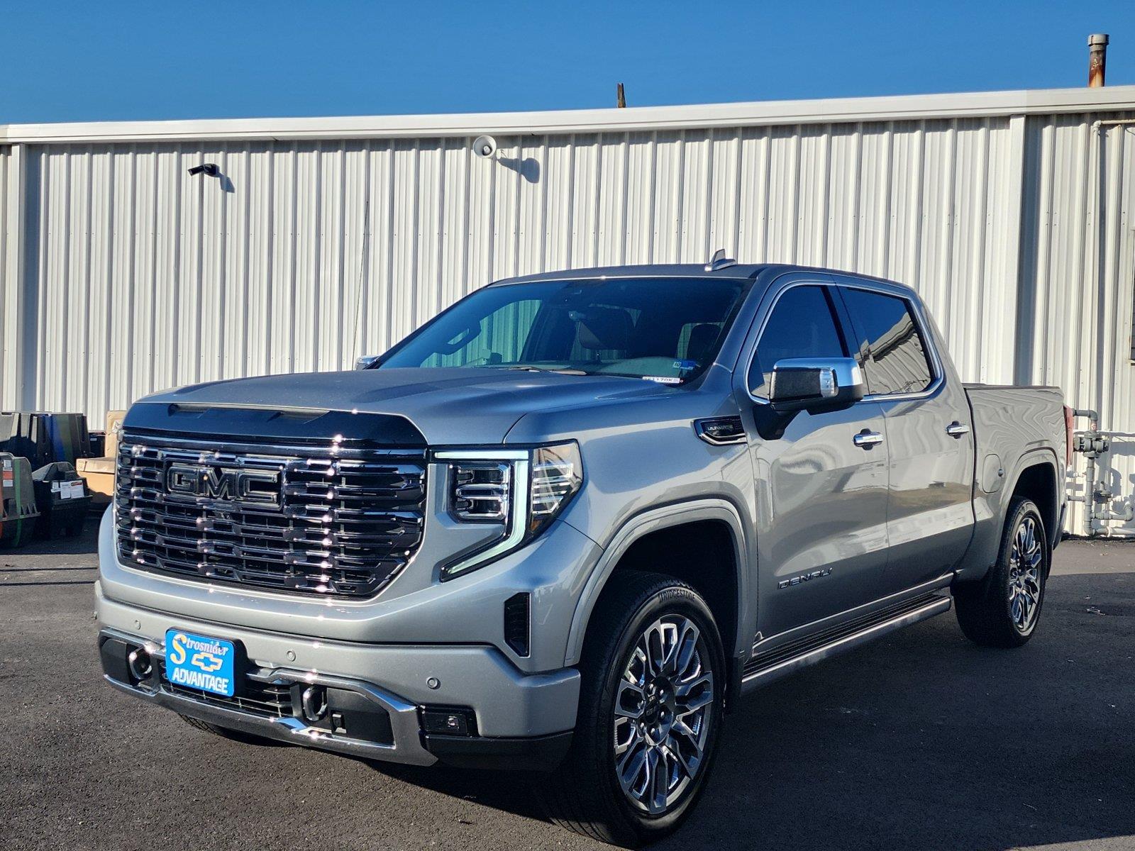 2025 GMC Sierra 1500 Denali Ultimate Crew Cab 4WD