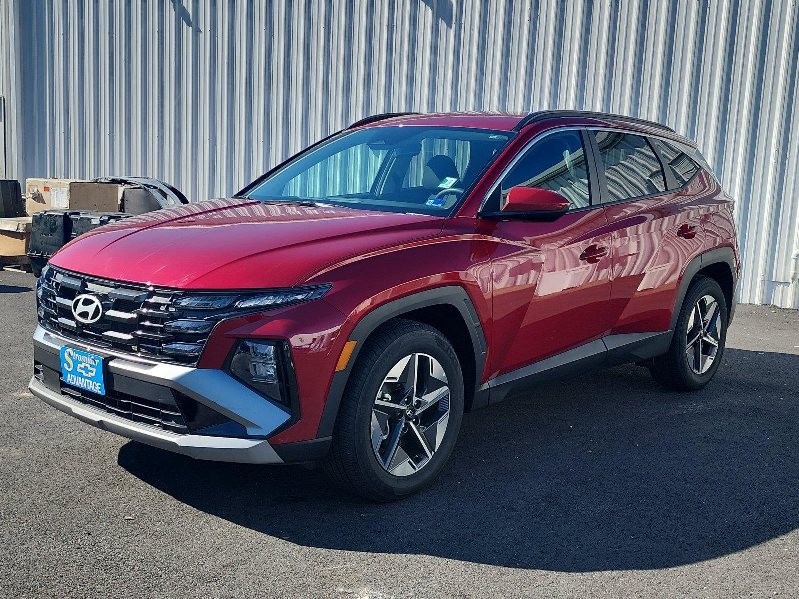 Ultimate Red 2025 Hyundai Tucson SUV / Crossover Front-Wheel Drive Automatic