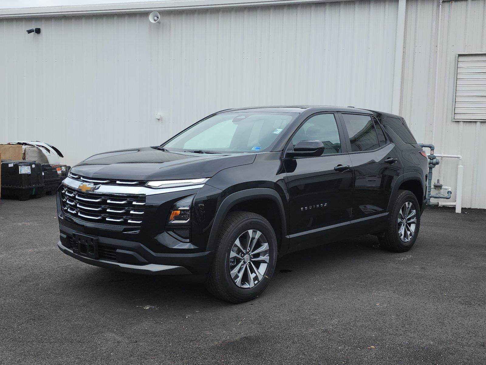 Mosaic Black Metallic 2027 Chevrolet Equinox SUV / Crossover Front-Wheel Drive 8-Speed Automatic